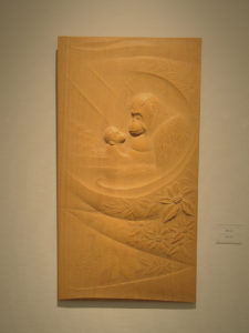 井波彫刻オーダーメイドの木彫レリーフ「オランウータン」