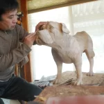 オーダーメイドの木彫りの土佐犬